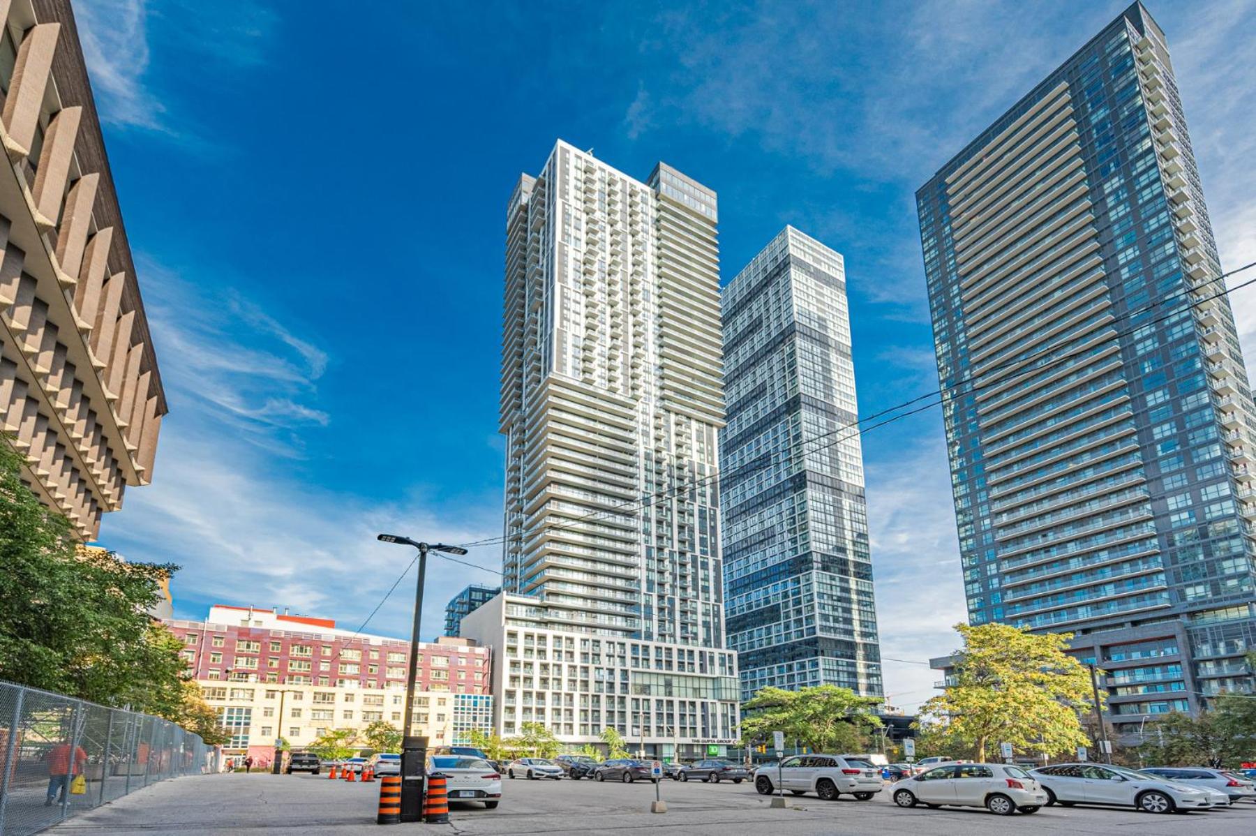 Toronto Garden Suites Bagian luar foto