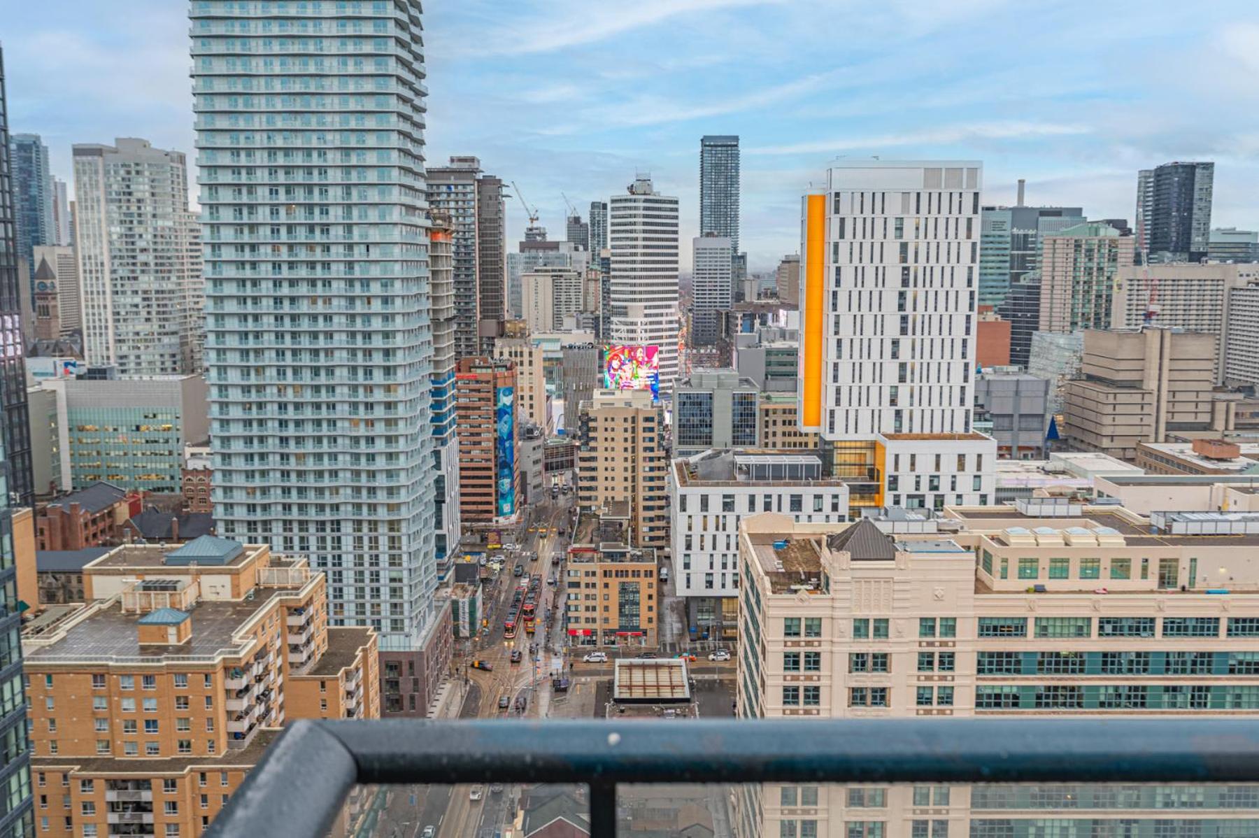 Toronto Garden Suites Bagian luar foto
