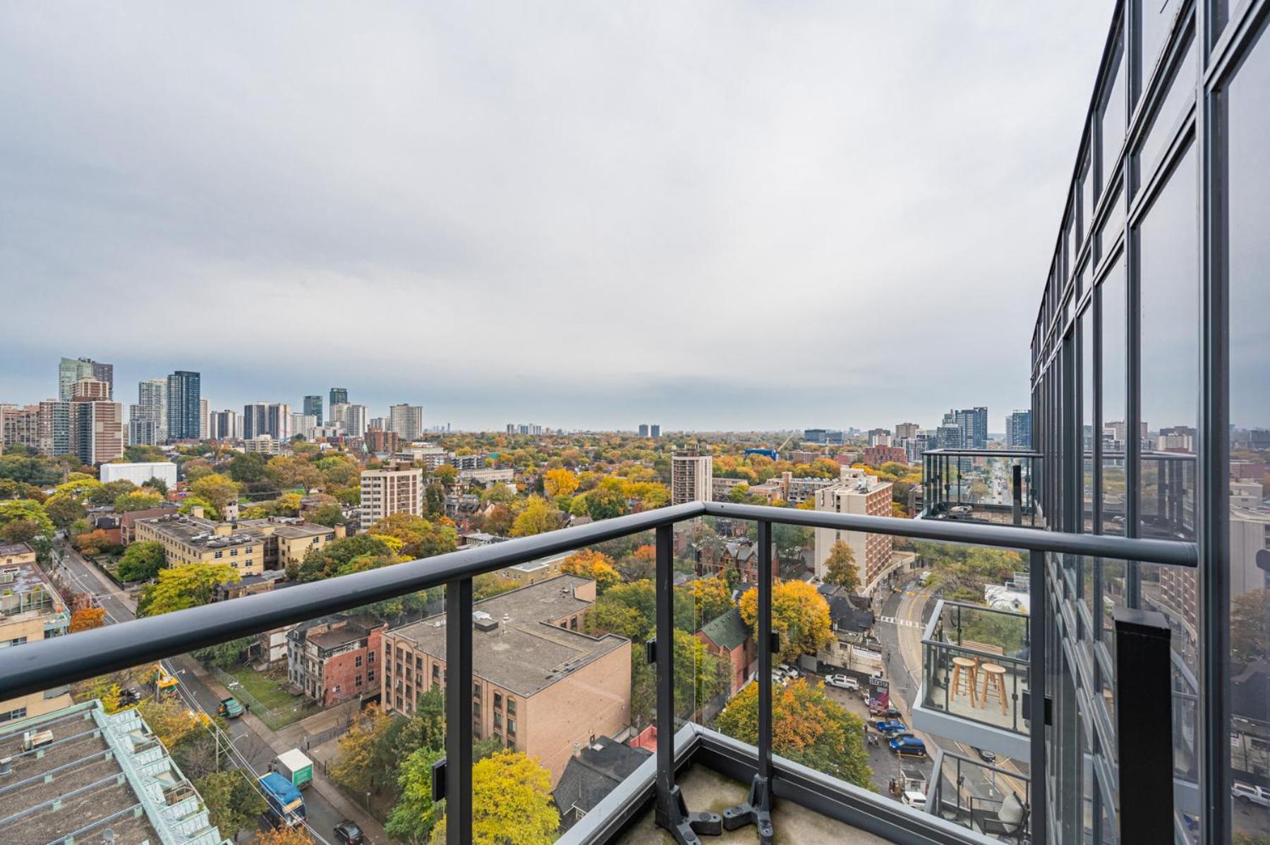 Toronto Garden Suites Bagian luar foto
