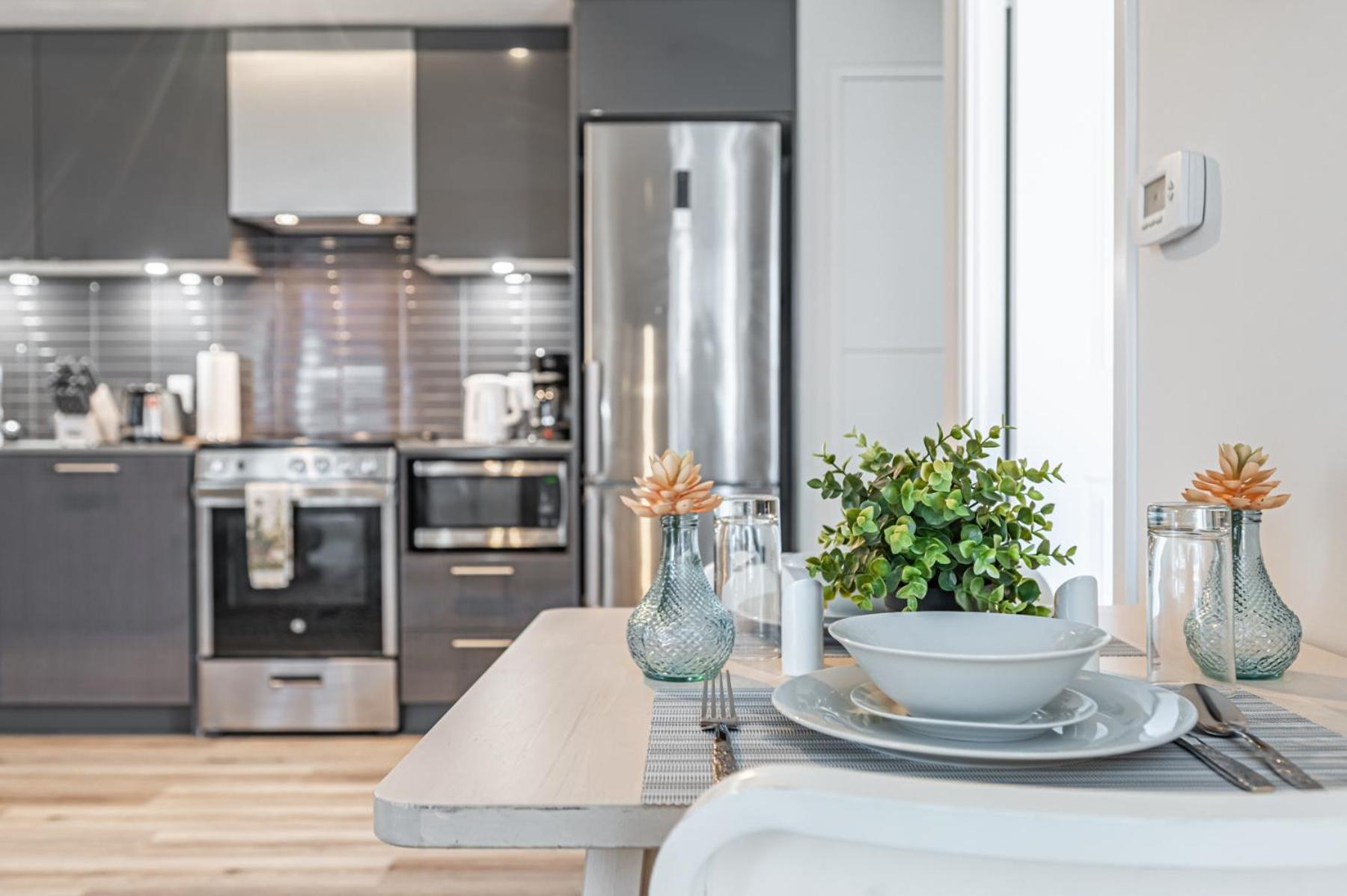 Toronto Garden Suites Bagian luar foto